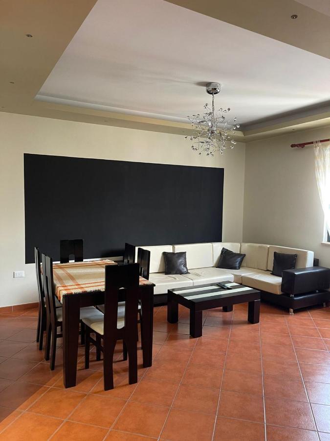City Center Apartment Galeria Тирана Экстерьер фото