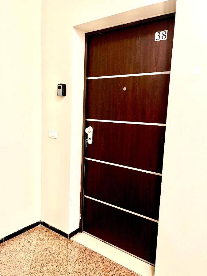 City Center Apartment Galeria Тирана Экстерьер фото